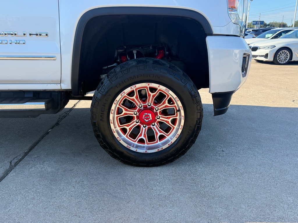 Photo 9 of this GMC SIERRA 2500HD