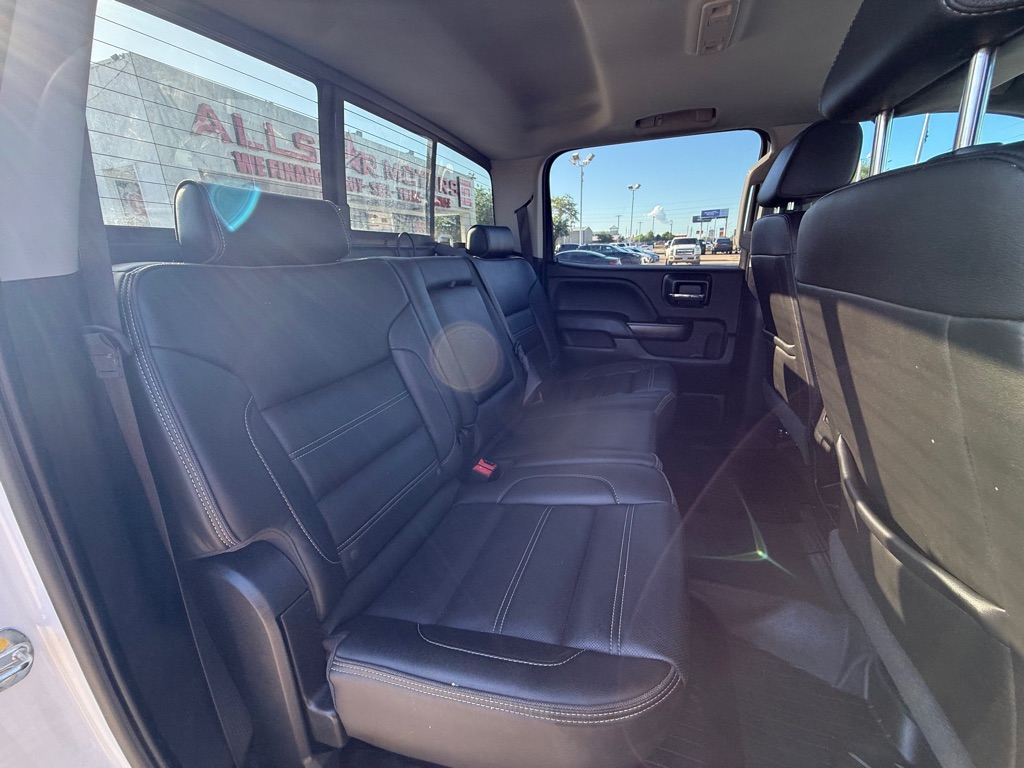 Photo 15 of this GMC SIERRA 2500HD