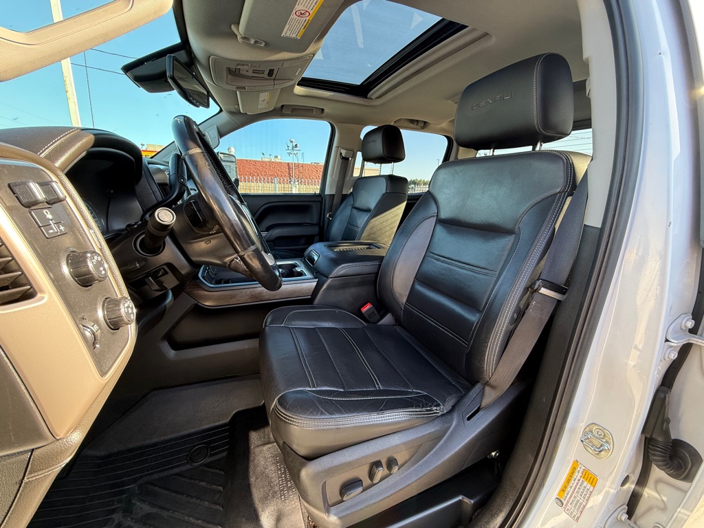 Photo 10 of this GMC SIERRA 2500HD