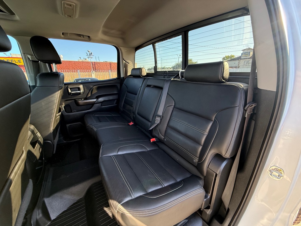 Photo 13 of this GMC SIERRA 2500HD