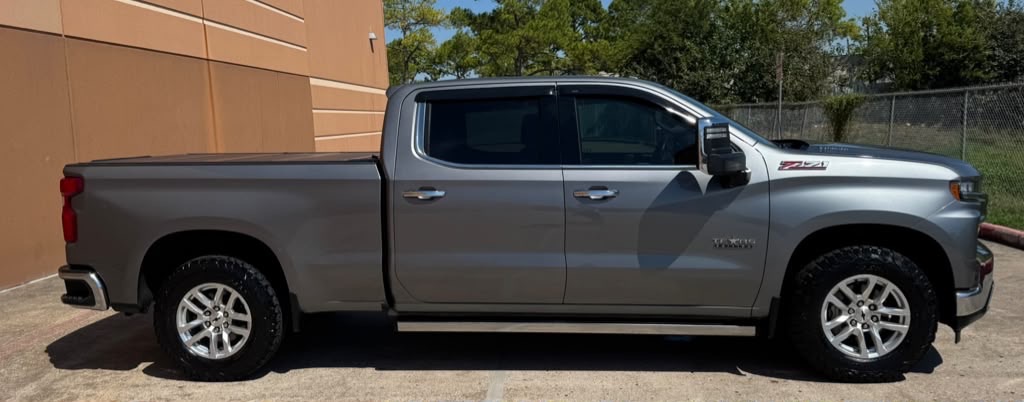 Photo 8 of this CHEVROLET SILVERADO 1500