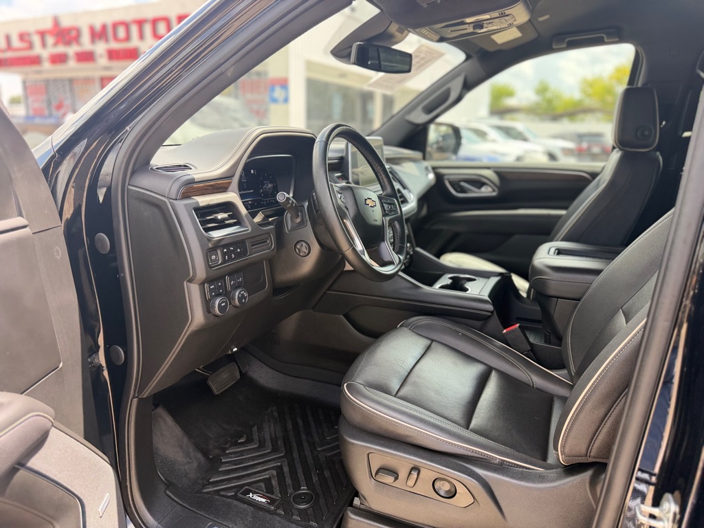 Photo 14 of this CHEVROLET TAHOE