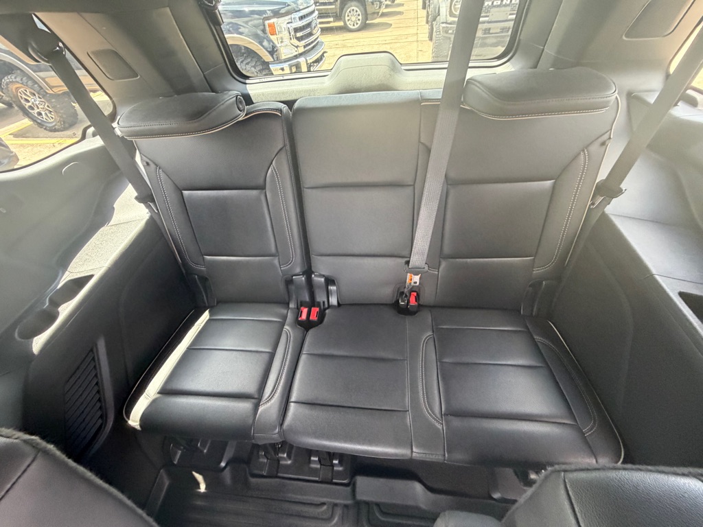 Photo 15 of this CHEVROLET TAHOE