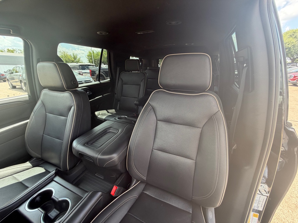 Photo 17 of this CHEVROLET TAHOE