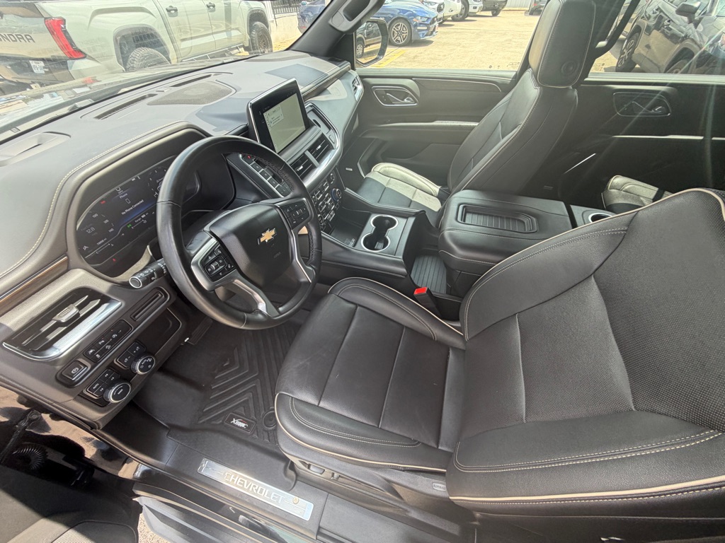 Photo 18 of this CHEVROLET TAHOE