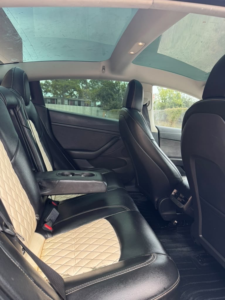 Photo 12 of this TESLA MODEL 3