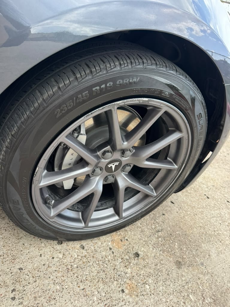 Photo 8 of this TESLA MODEL 3