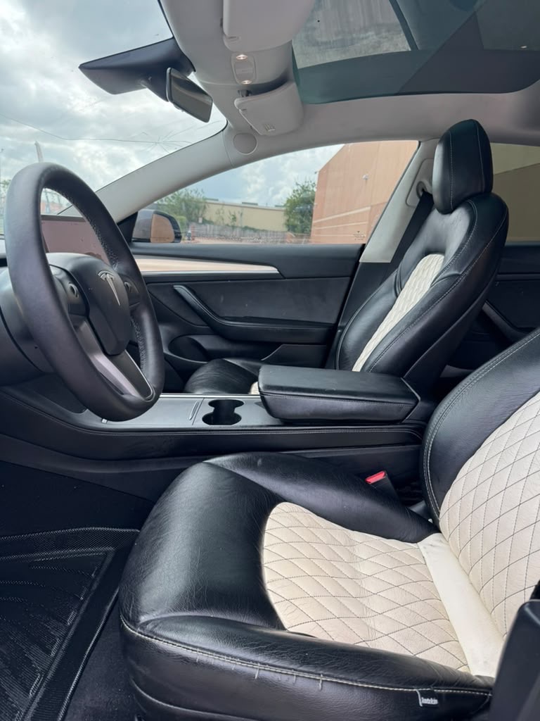 Photo 9 of this TESLA MODEL 3