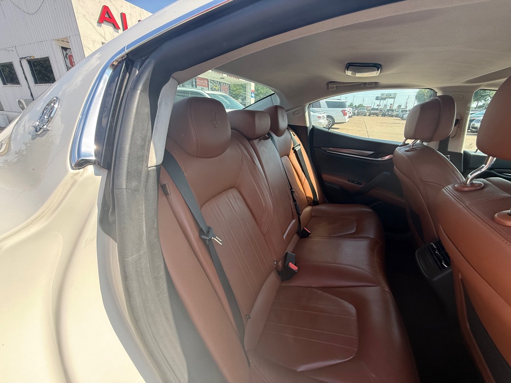Photo 21 of this MASERATI GHIBLI