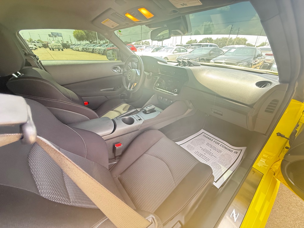 Photo 16 of this NISSAN Z