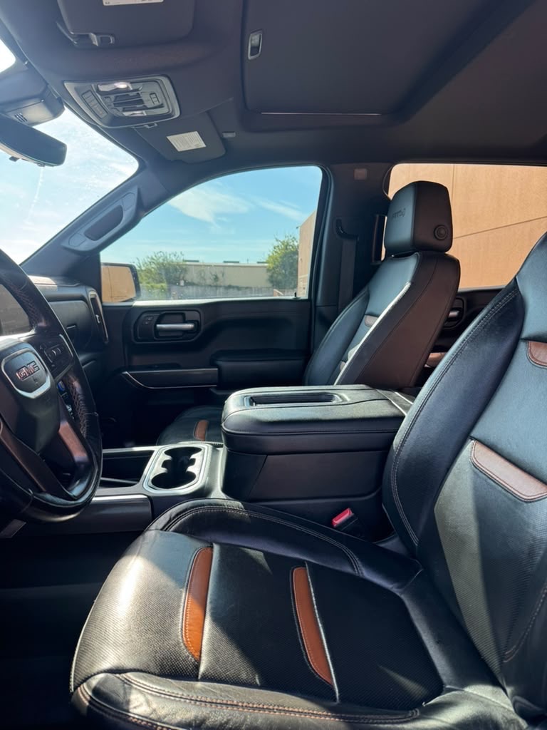 Photo 12 of this GMC SIERRA 1500
