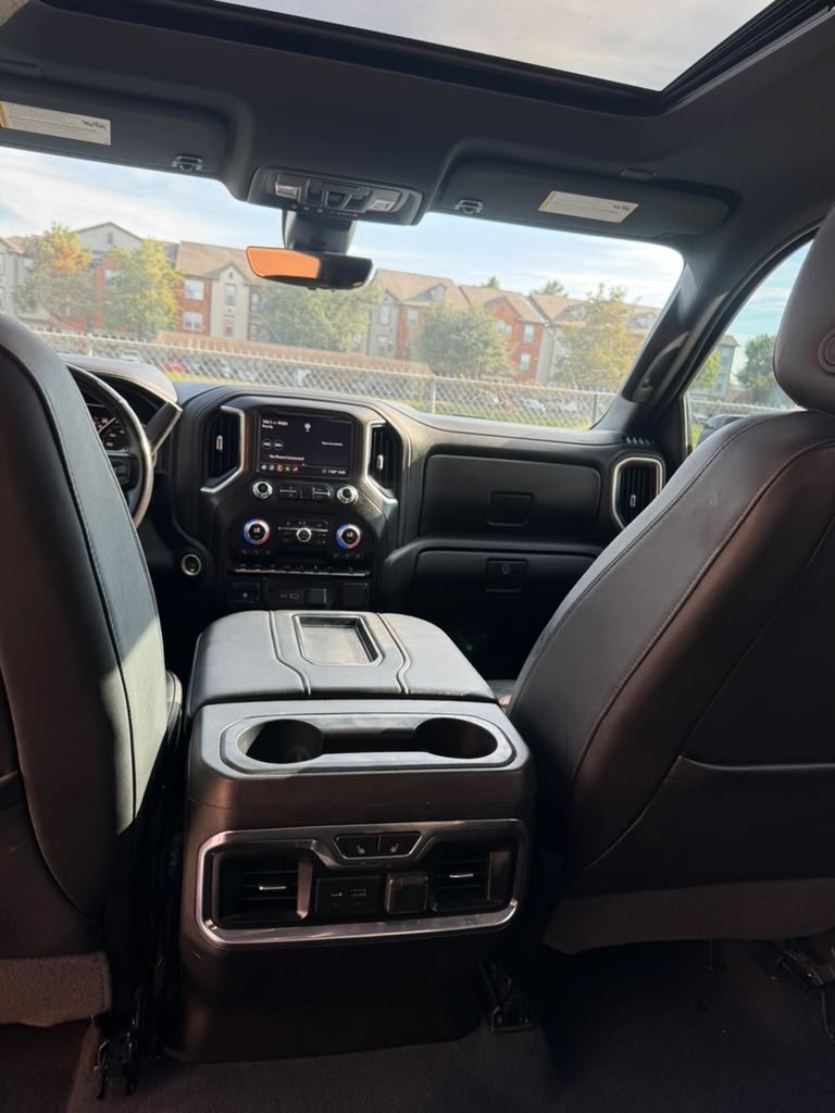 Photo 20 of this GMC SIERRA 1500
