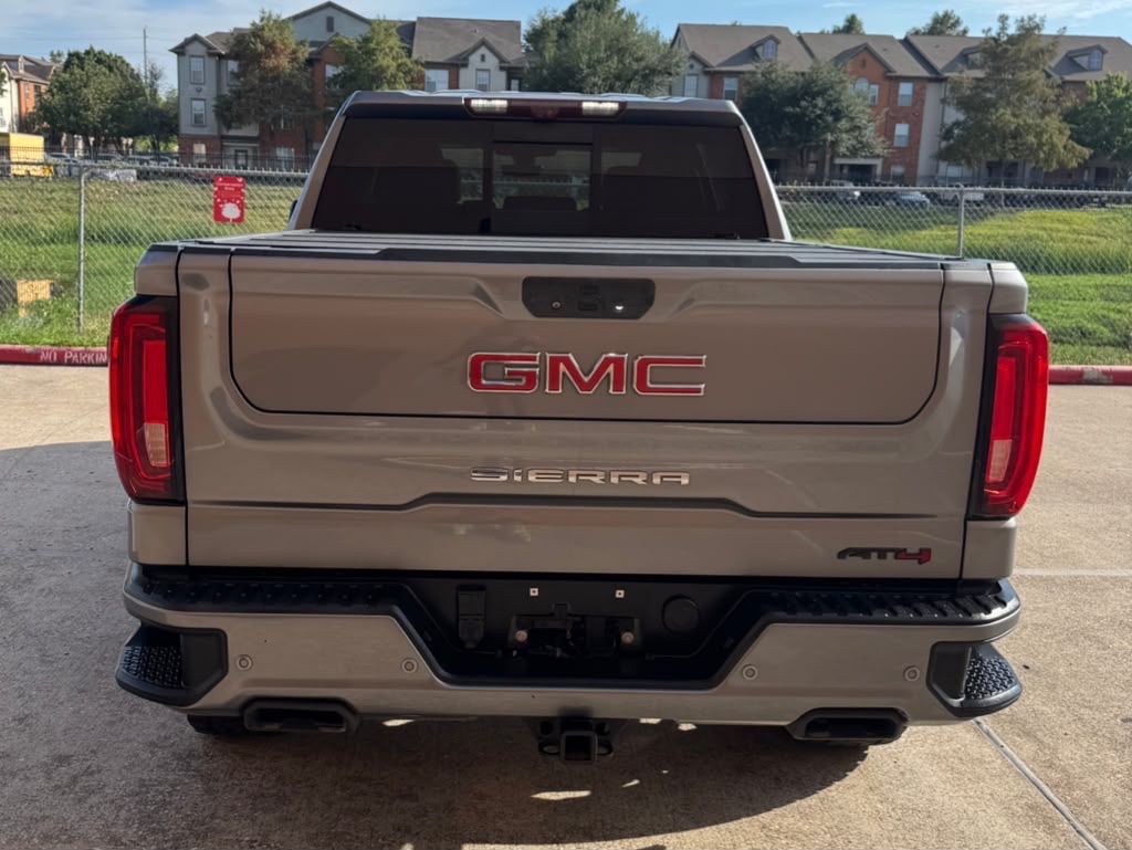 Photo 6 of this GMC SIERRA 1500