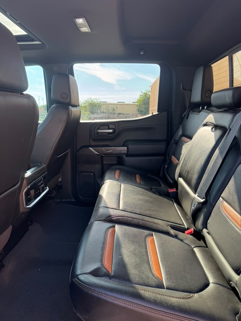 Photo 15 of this GMC SIERRA 1500