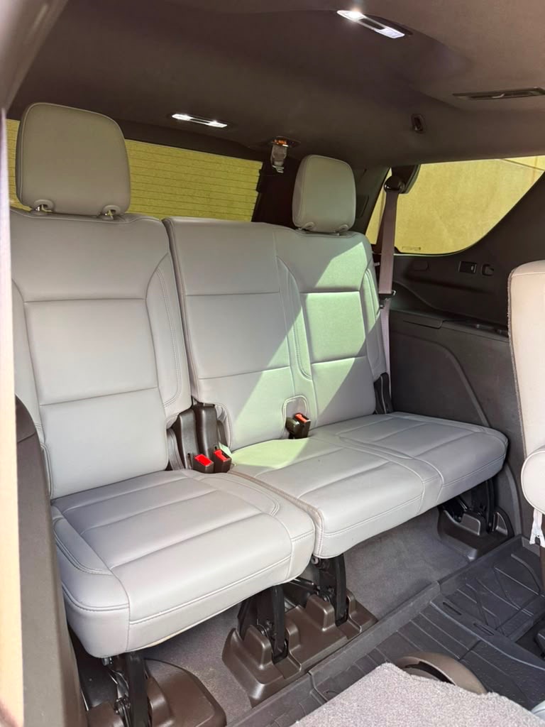 Photo 13 of this CHEVROLET TAHOE