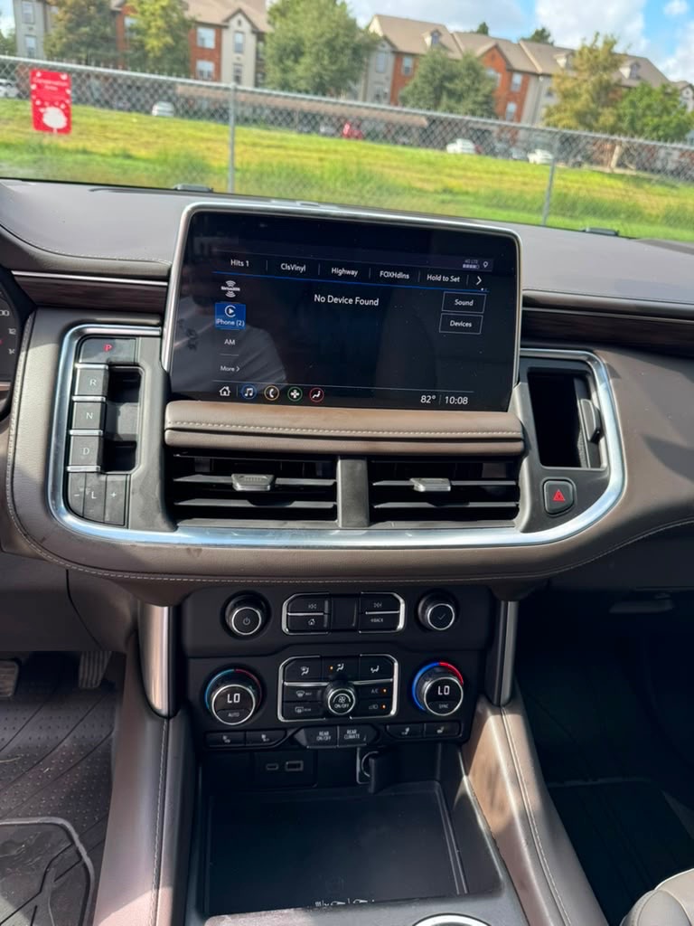 Photo 20 of this CHEVROLET TAHOE