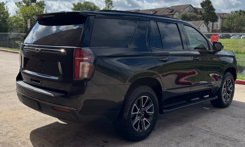 Photo 3 of this CHEVROLET TAHOE