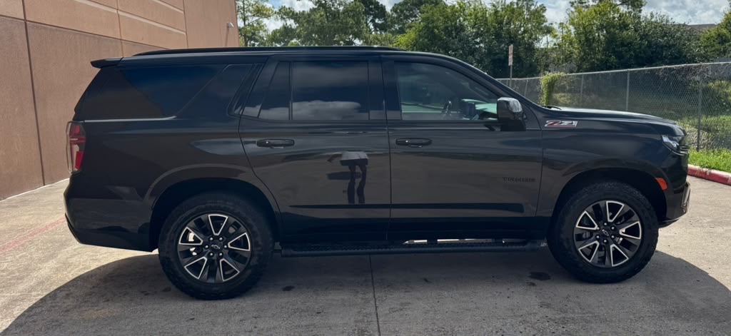 Photo 8 of this CHEVROLET TAHOE
