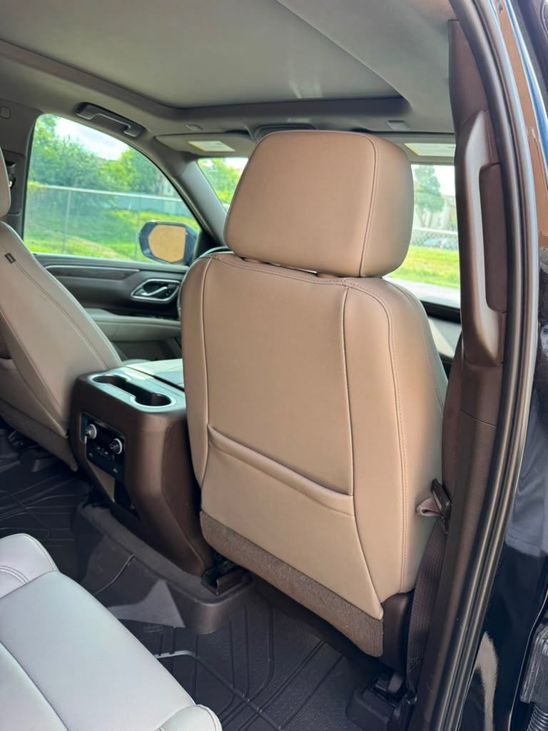Photo 14 of this CHEVROLET TAHOE
