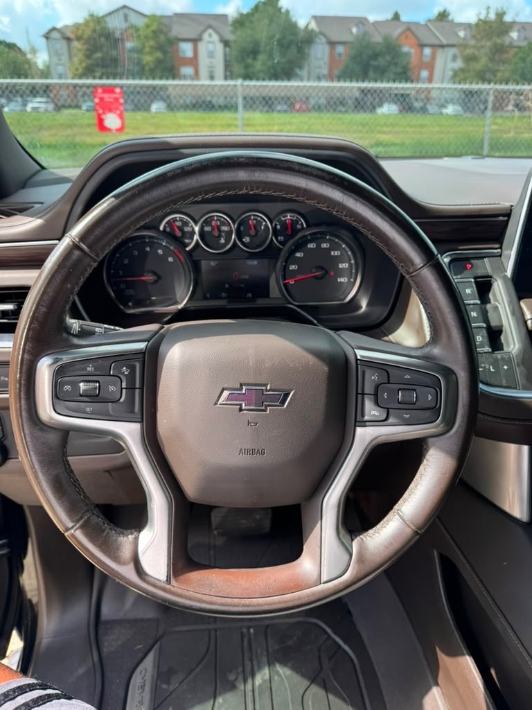 Photo 18 of this CHEVROLET TAHOE