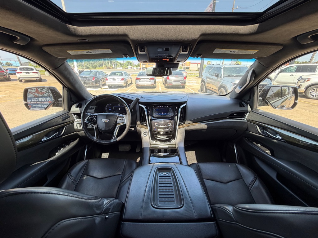 Photo 20 of this CADILLAC ESCALADE