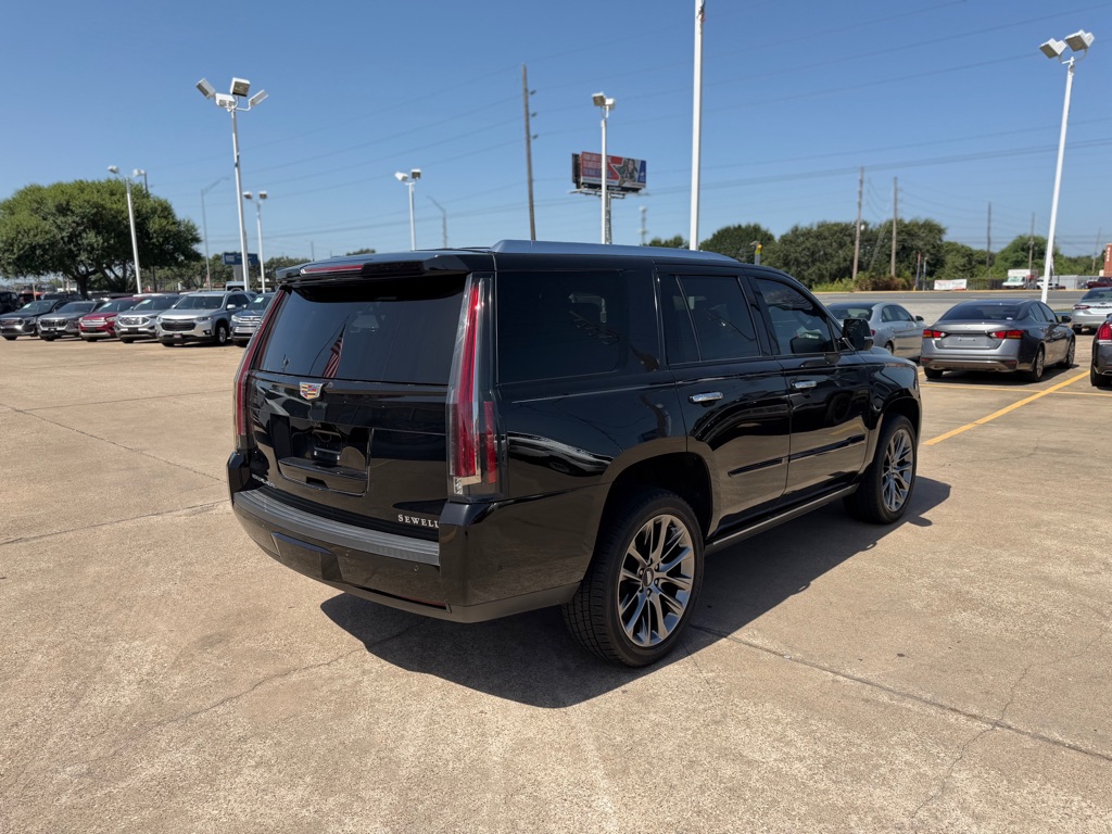 Photo 9 of this CADILLAC ESCALADE