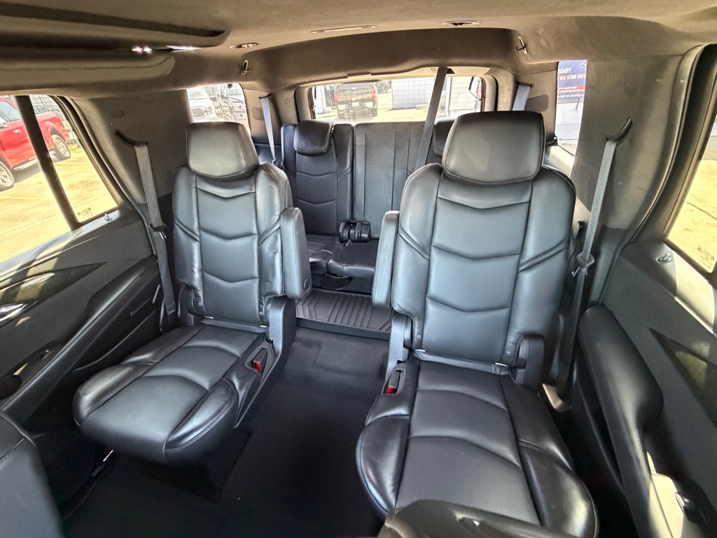 Photo 17 of this CADILLAC ESCALADE