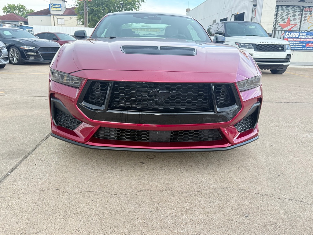 Photo 2 of this FORD MUSTANG