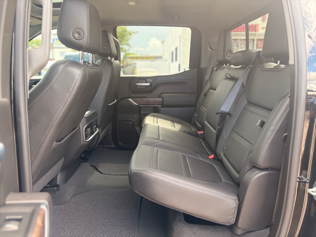 Photo 10 of this GMC SIERRA 1500