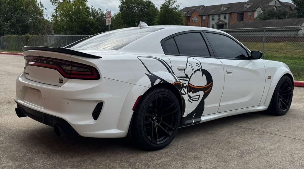 Photo 3 of this DODGE CHARGER