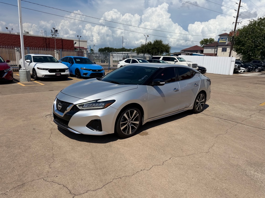 Photo 3 of this NISSAN MAXIMA