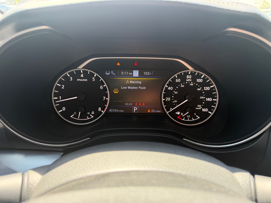 Photo 21 of this NISSAN MAXIMA