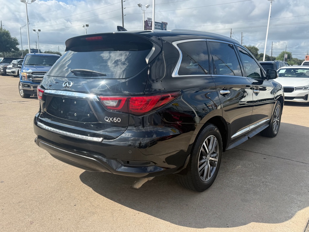 Photo 7 of this INFINITI QX60