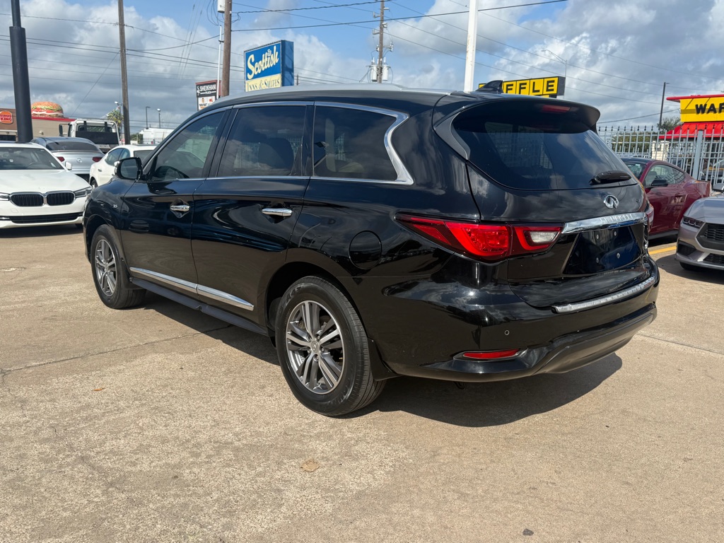Photo 5 of this INFINITI QX60