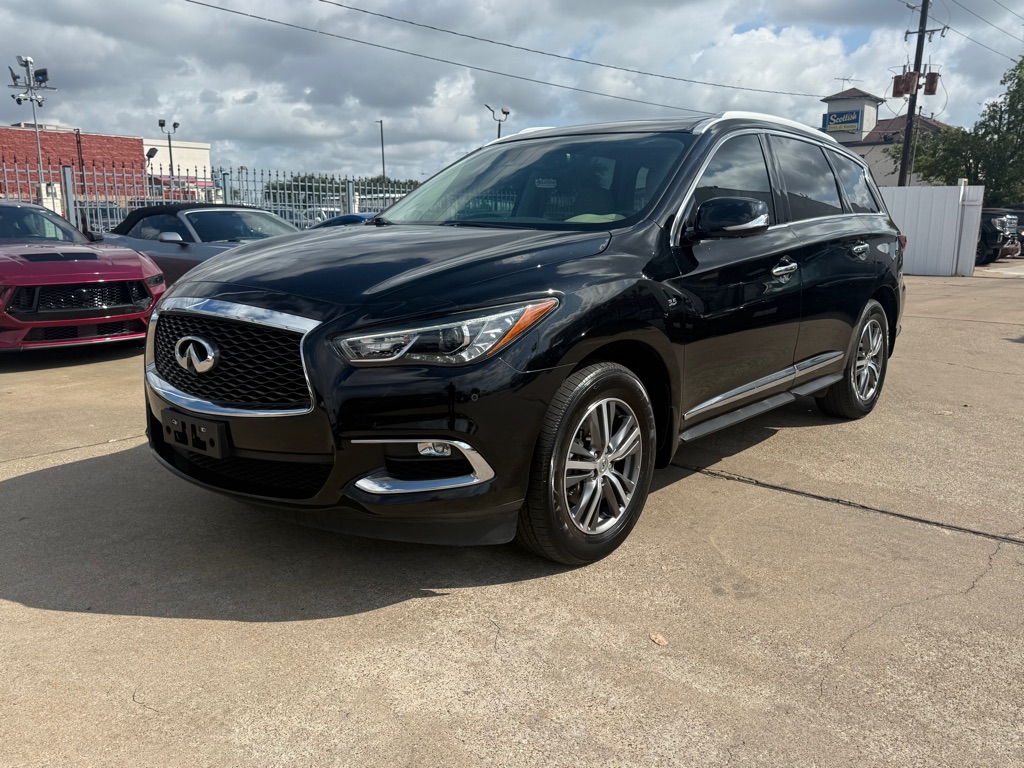 Photo 3 of this INFINITI QX60
