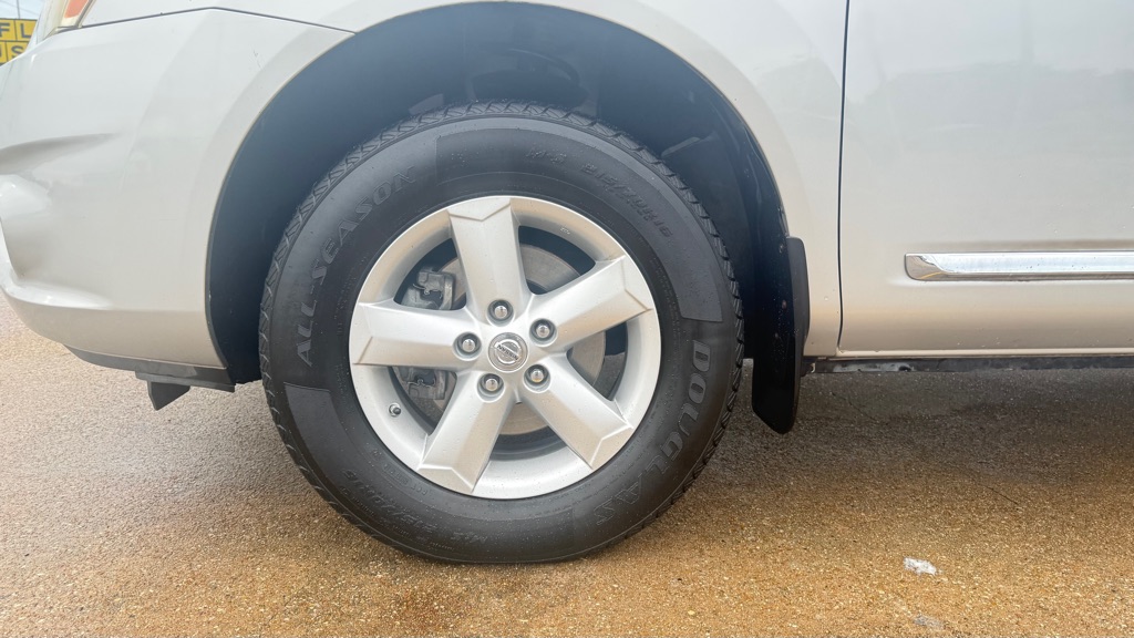 Photo 15 of this NISSAN ROGUE