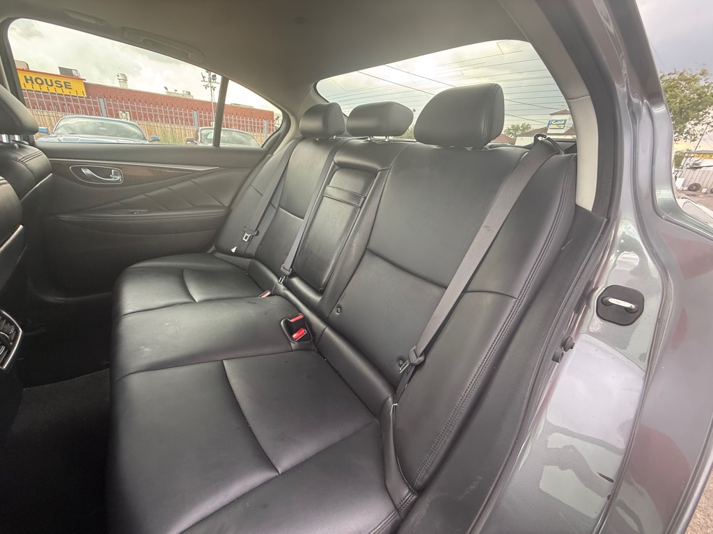 Photo 13 of this INFINITI Q50