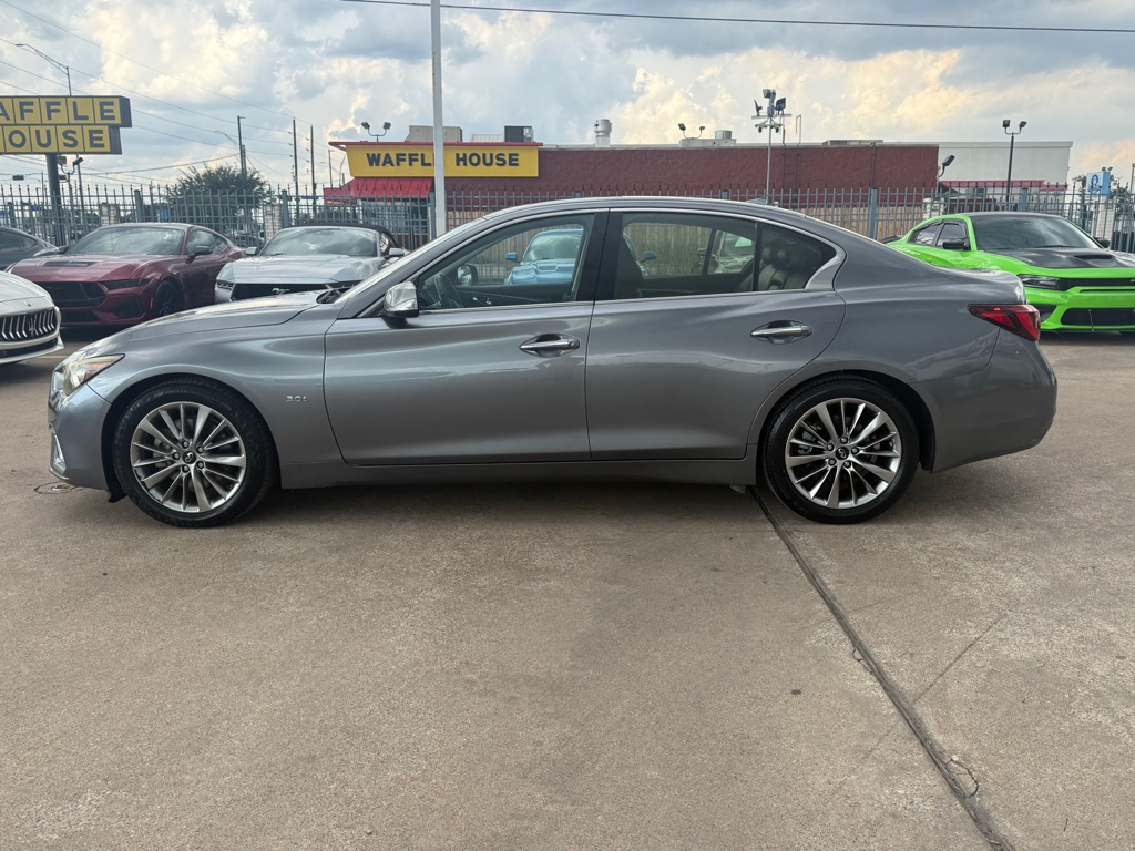 Photo 4 of this INFINITI Q50