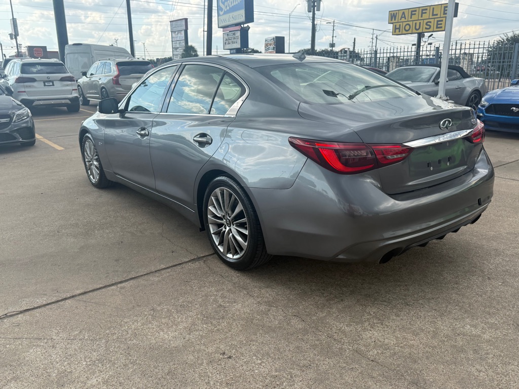 Photo 5 of this INFINITI Q50