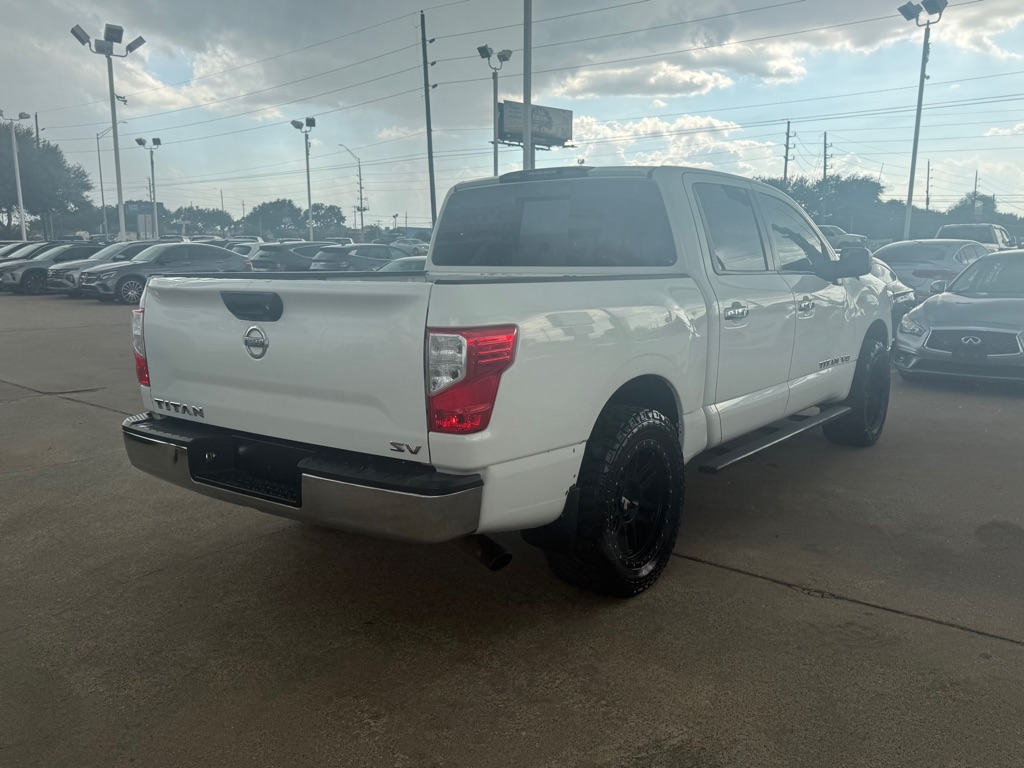 Photo 7 of this NISSAN TITAN
