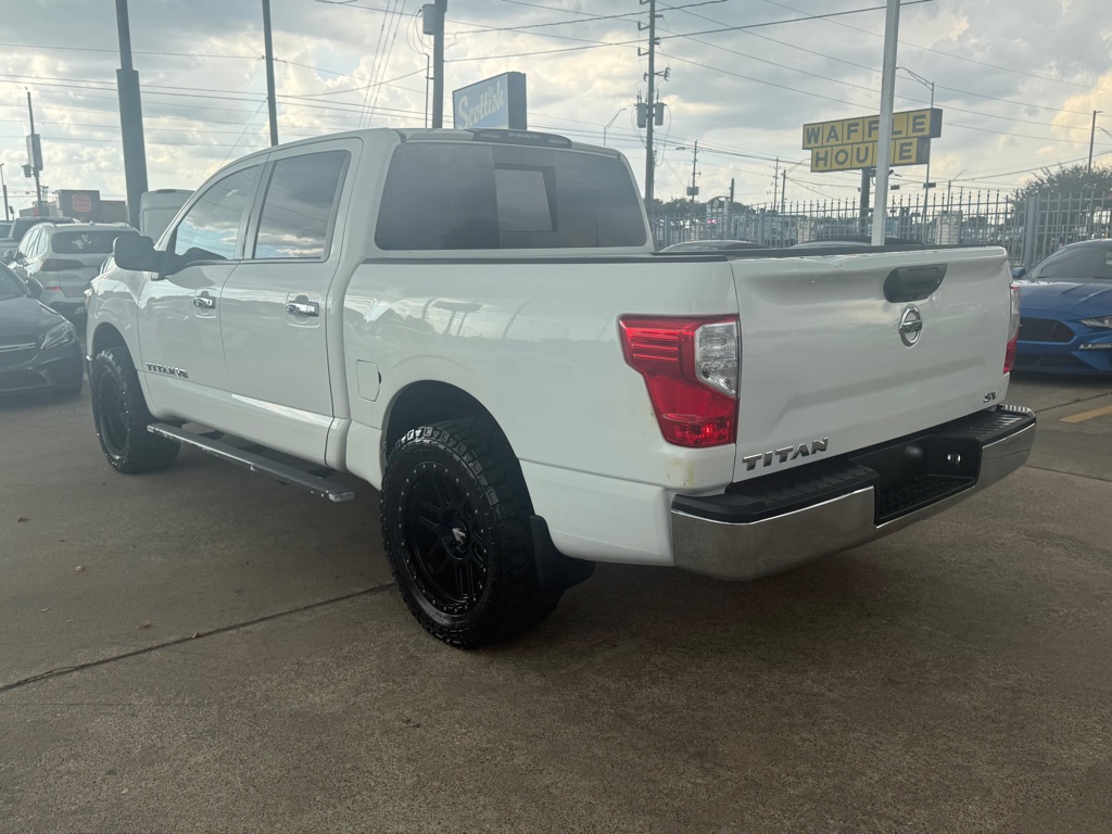 Photo 5 of this NISSAN TITAN