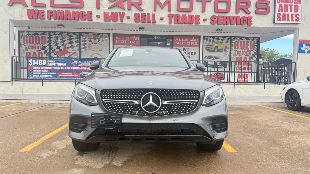 Photo 8 of this MERCEDES-BENZ GLC