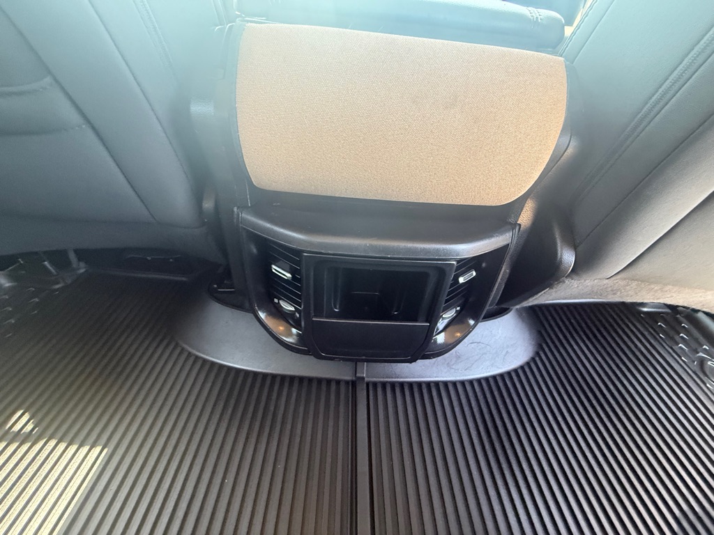 Photo 21 of this RAM 1500
