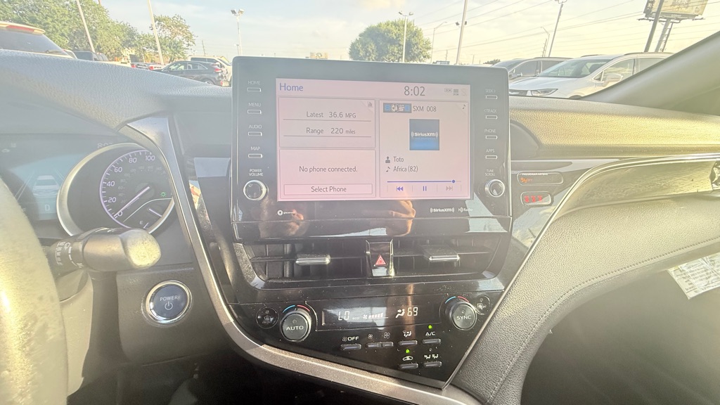 Photo 24 of this TOYOTA CAMRY HYBRID