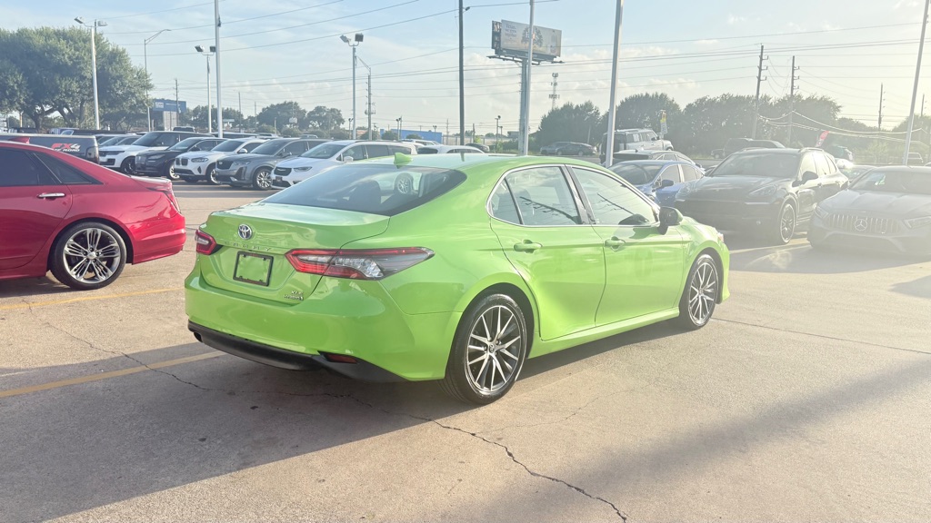 Photo 7 of this TOYOTA CAMRY HYBRID