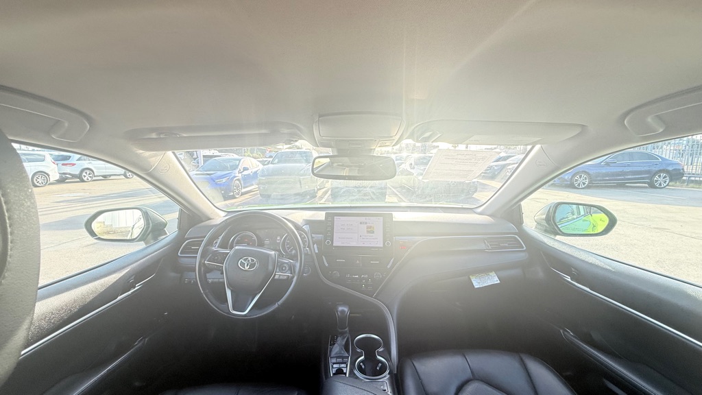 Photo 18 of this TOYOTA CAMRY HYBRID