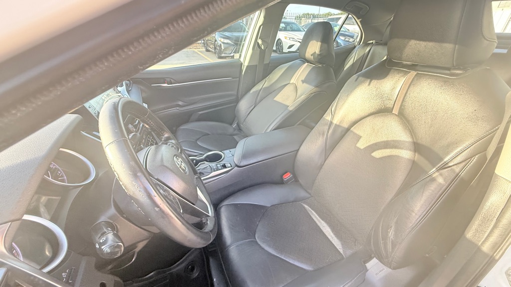 Photo 11 of this TOYOTA CAMRY HYBRID