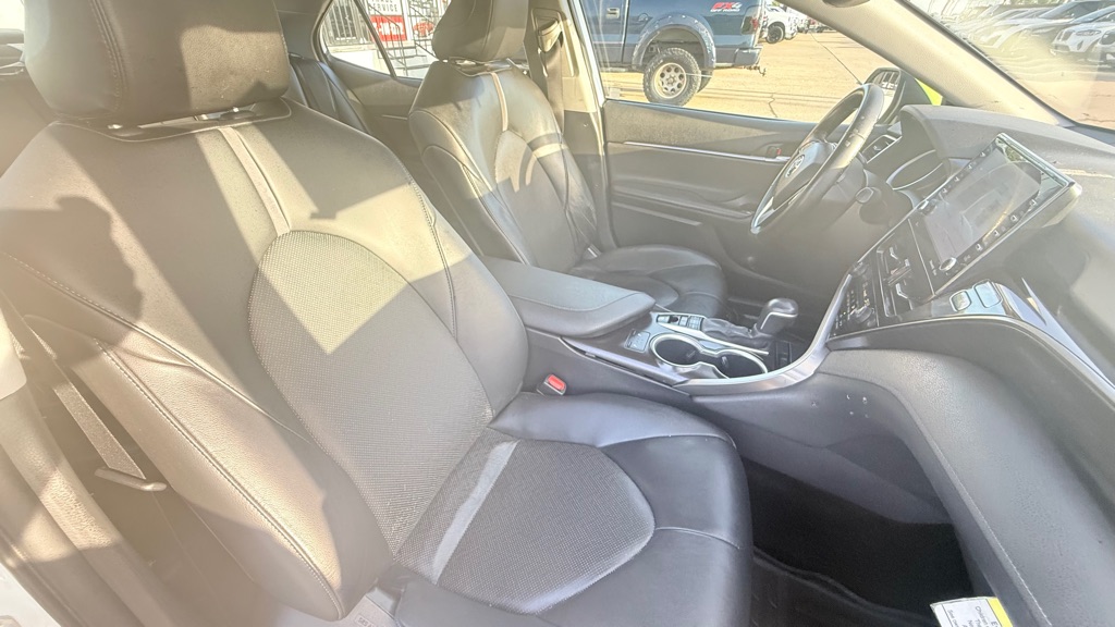 Photo 19 of this TOYOTA CAMRY HYBRID
