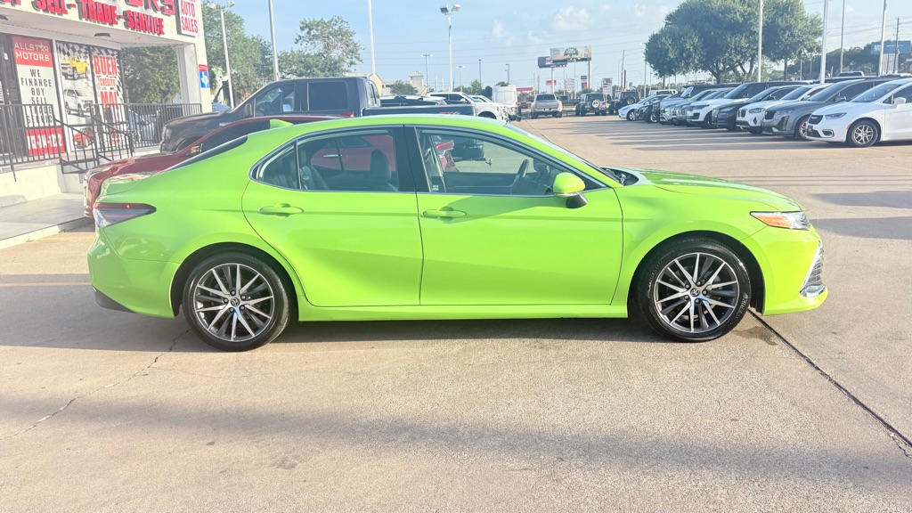 Photo 9 of this TOYOTA CAMRY HYBRID