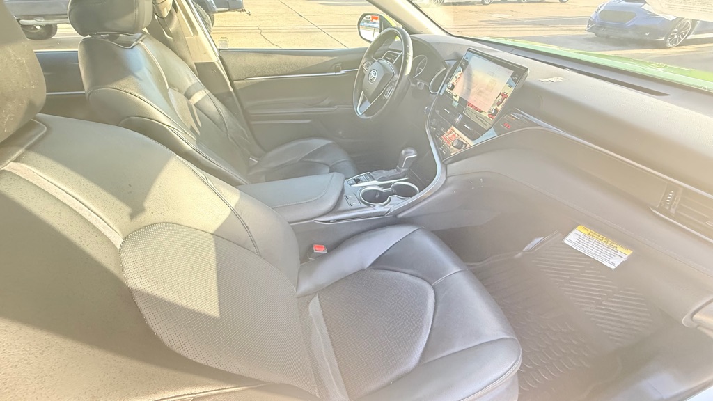 Photo 20 of this TOYOTA CAMRY HYBRID